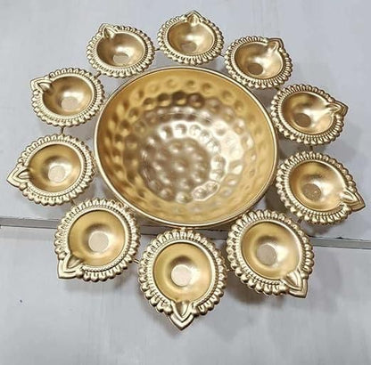 Metal Diya Urli With Flower Shape Tea - Light Holder